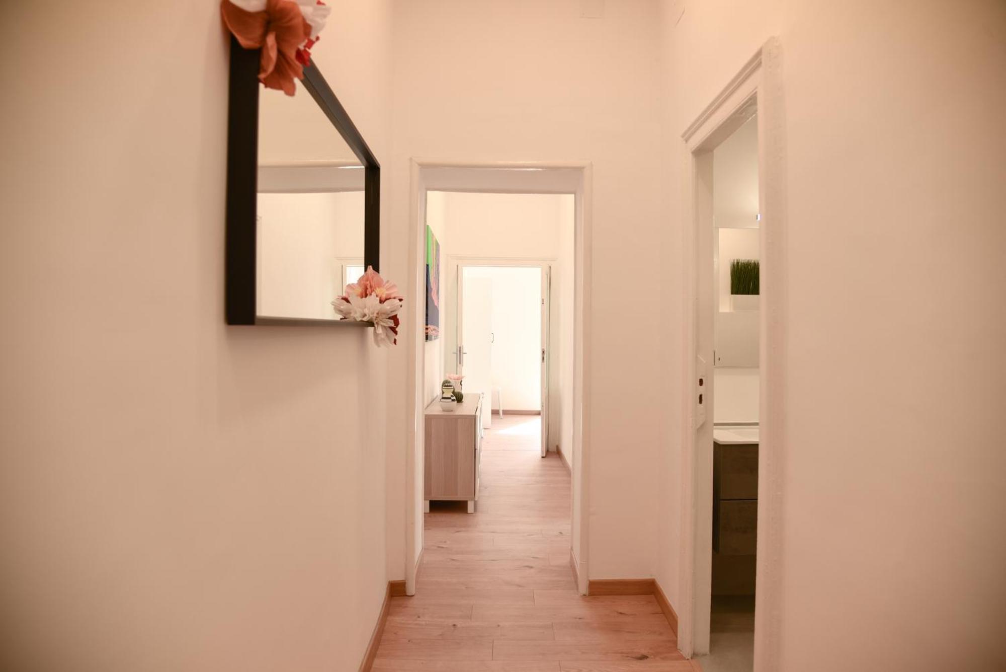 Downtown Umberto 74 Apartment เนเปิลส์ ภายนอก รูปภาพ